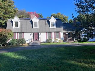 12 Woodsley Rd, Wilbraham, MA 01095