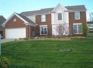 2408 Westwood Dr, Rochester Hills, MI 48306