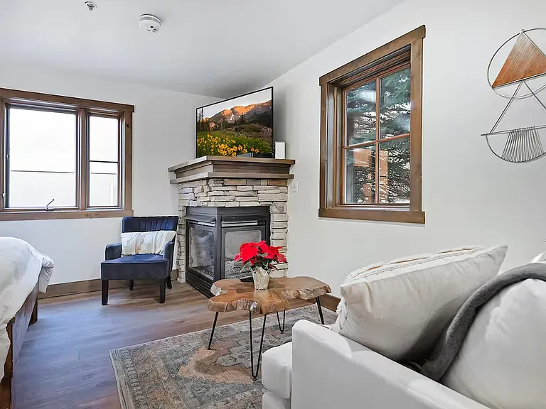 2260 Park Ave #13 — Photo 11