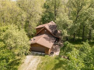 2396 232nd St, Independence, IA 50644