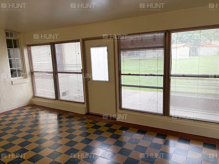 1 E Park Ln #321 — Photo 6