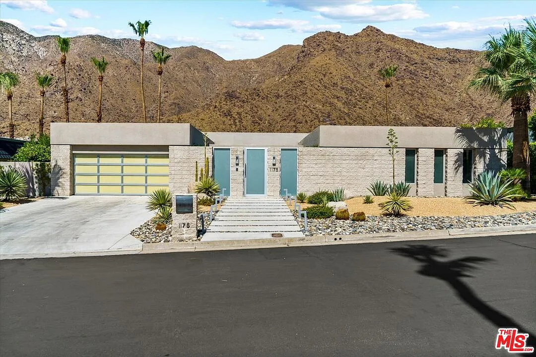 3 bed, 3.5 bath, 3039 sqft, $19,500 — Photo 3