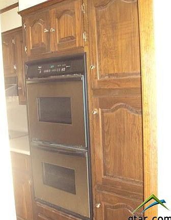 3rd image of 3710 Donnybrook Ave