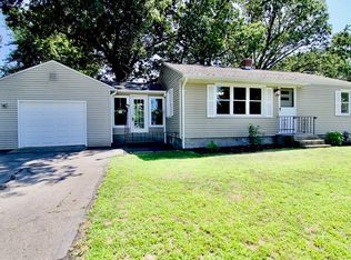 29 Albert St, Chicopee, MA 01020