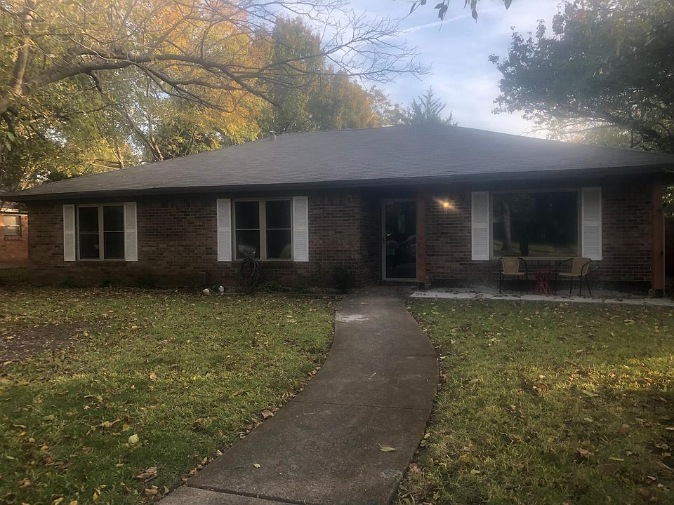1st image of 3116 E Park Blvd