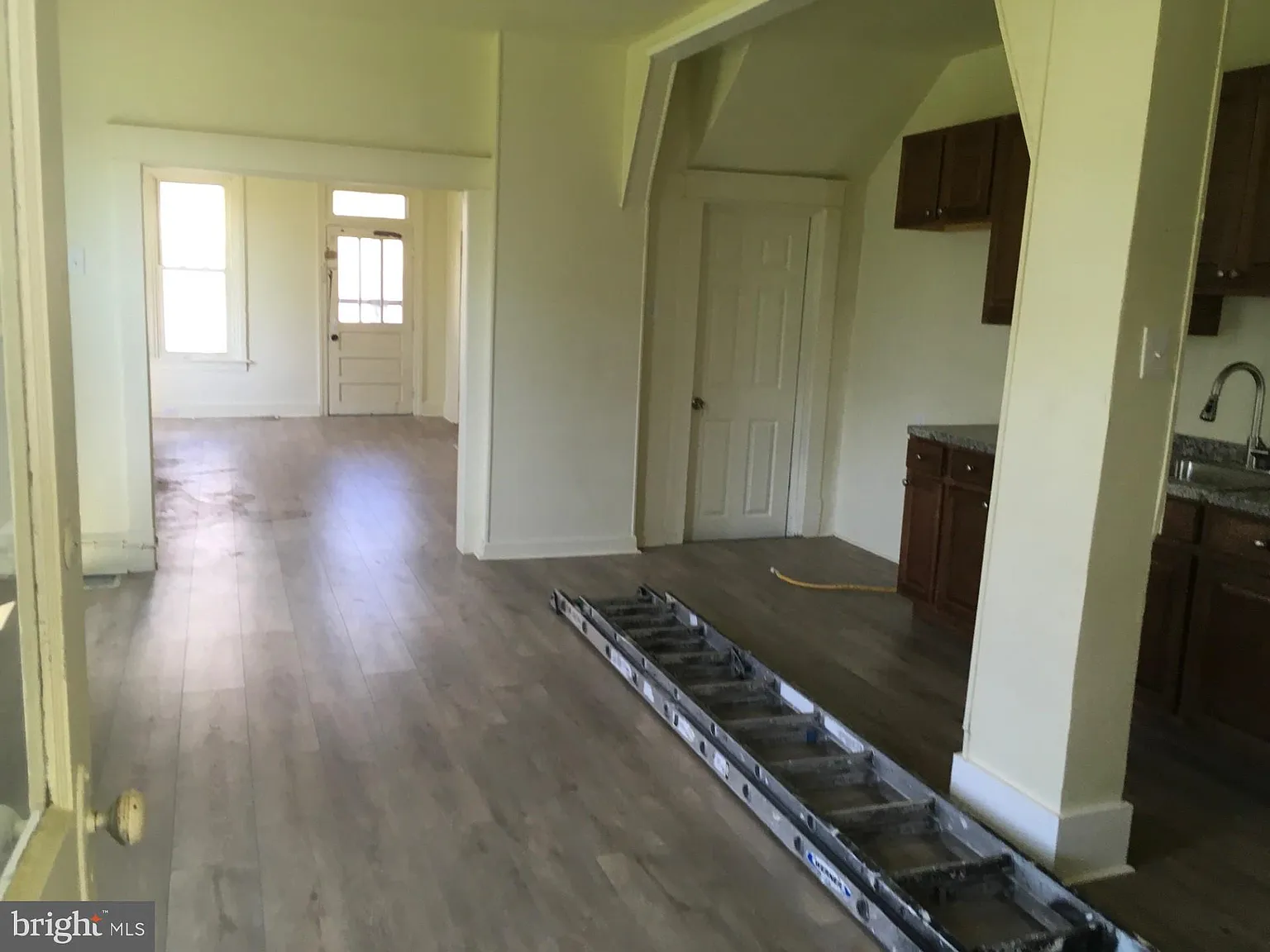 2 bed, 1.0 bath, 1109 sqft, $1,250 — Photo 3
