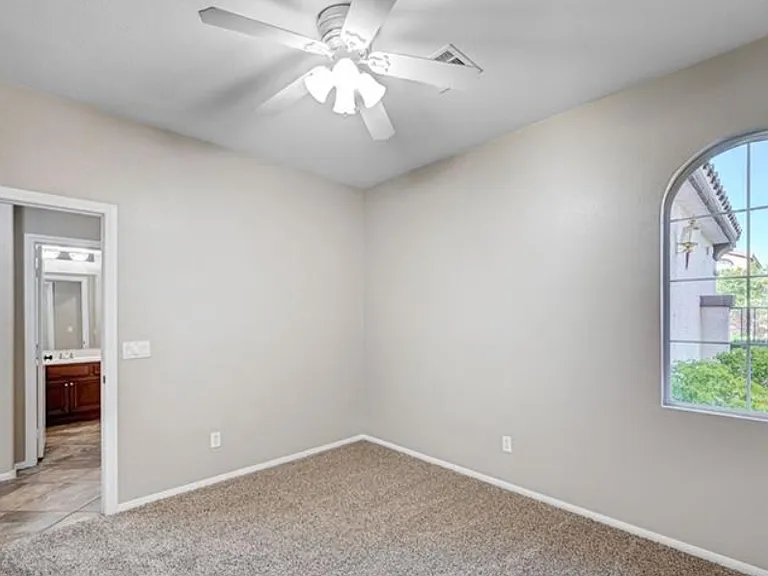 1013 Brinkman St — Photo 12
