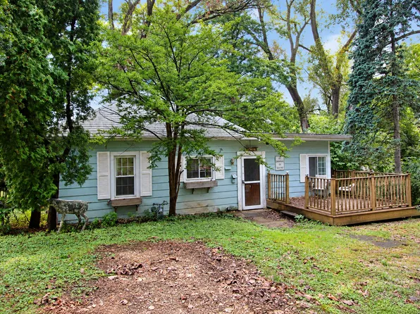 23808 N Sunset Dr, Lake Zurich, IL 60047