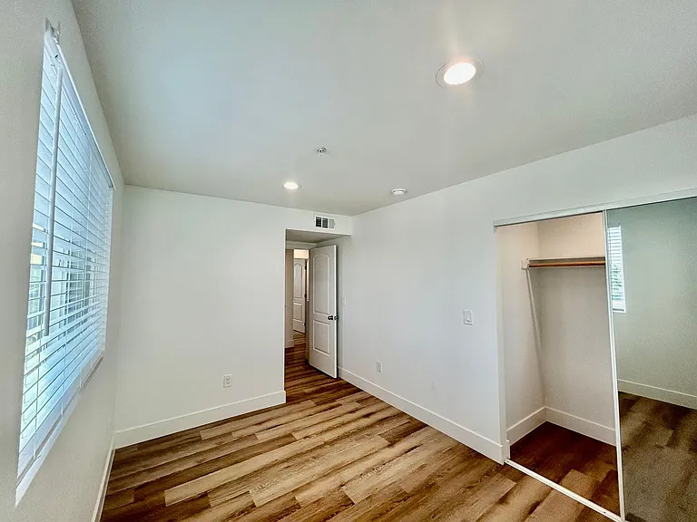 8418 S Main St — Photo 20