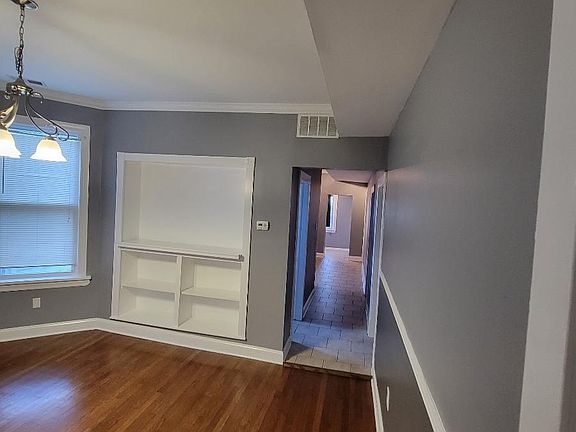 4th image of 3123 W Eastwood Ave #2