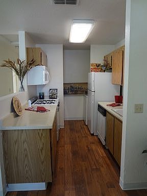 1st image of 4333 Norwood Ave APT 46