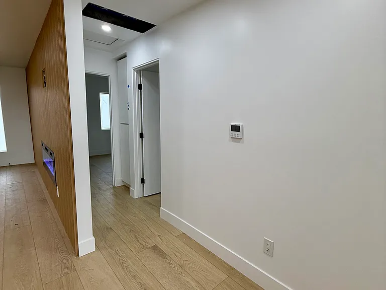 3220 W 132nd St — Photo 11