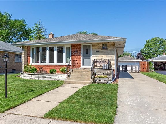 2nd image of 10132 Lawrence Ct