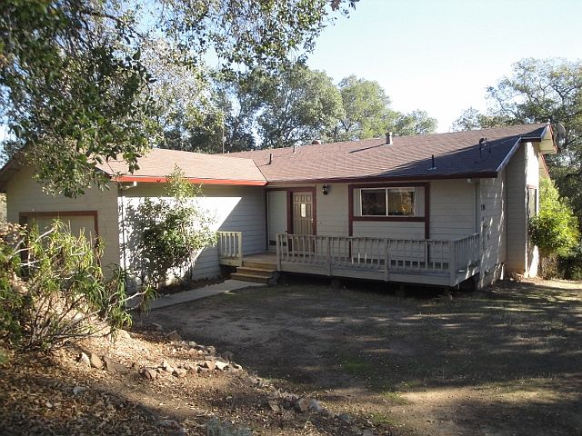 1st image of 290 Circle Oaks Dr