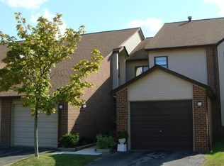 6705 Ridgefield Cir, West Bloomfield, MI 48322