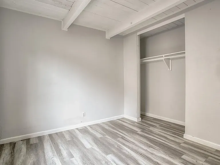 27 Carnegie Dr — Photo 20