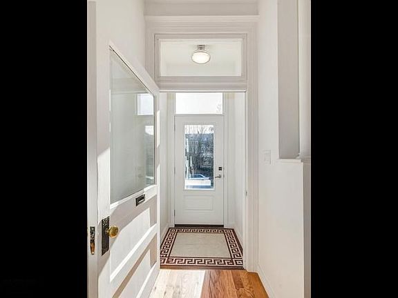 2nd image of 15 Bryant St NW