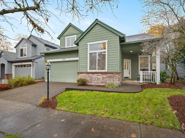 2676 NE Charlois Dr, Hillsboro, OR 97124