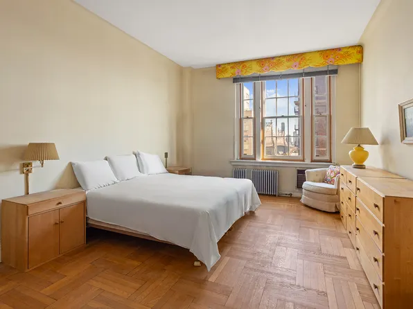 30 Sutton Place image 7 of 11