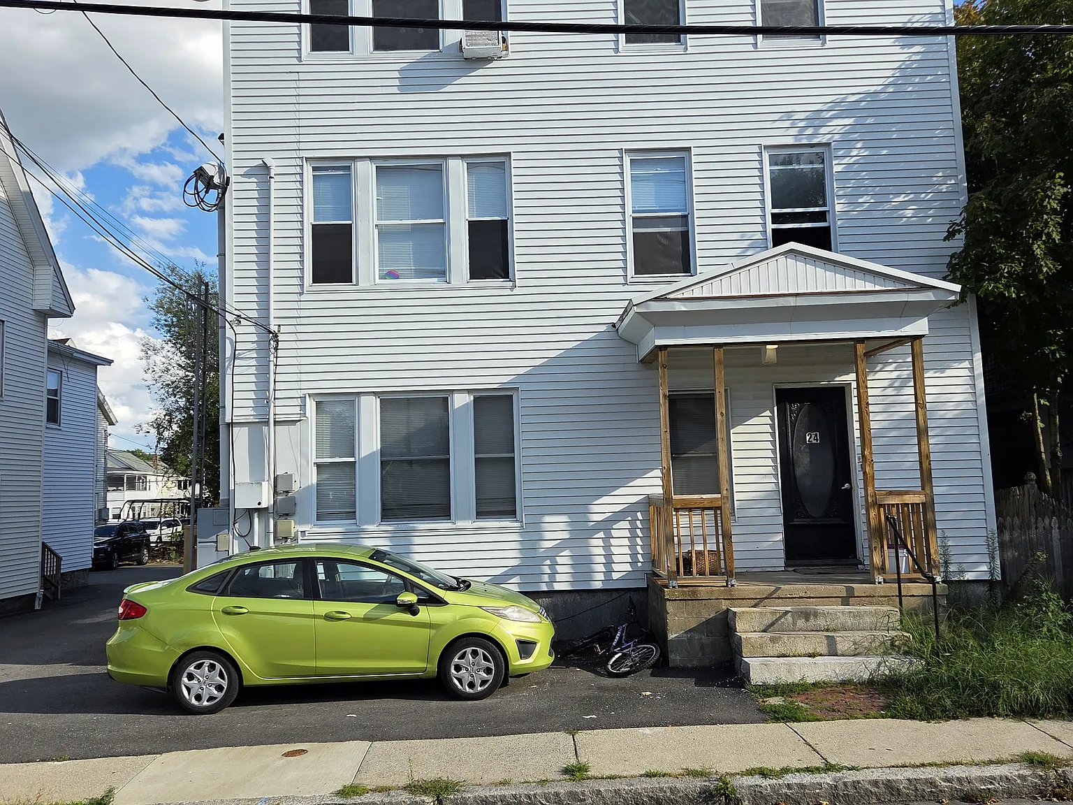2 bed, 800 sqft, $2,000 — Photo 1