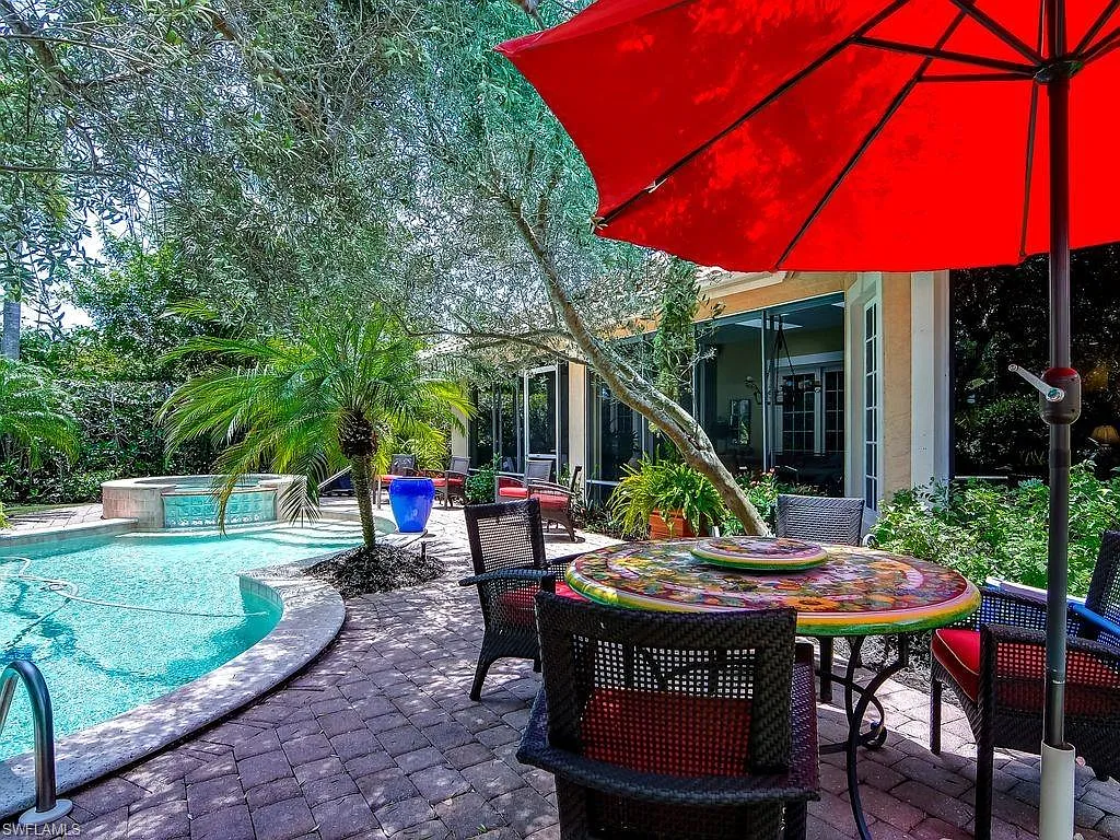 3 bed, 2.5 bath, 2300 sqft, $23,600 — Photo 3