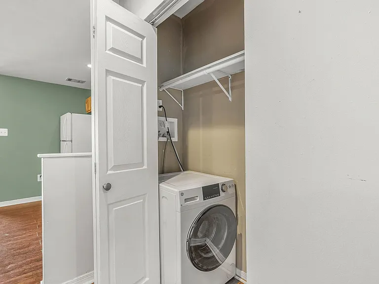 909 S 21st St #3 — Photo 11