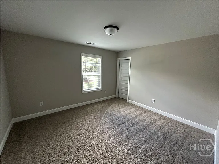 205 Solihull Ln — Photo 34