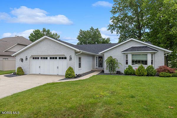 1st image of 801 Inverness Dr