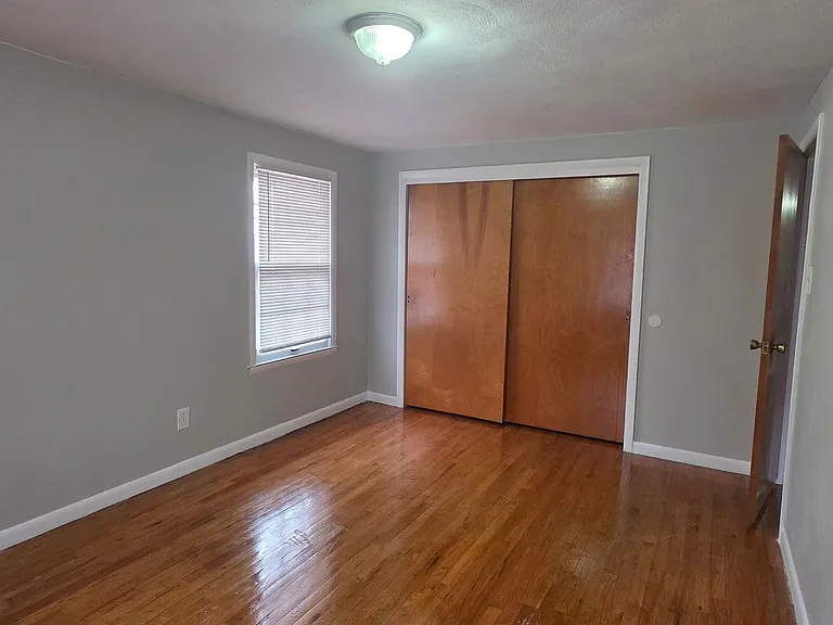 4415 Columbus Ave — Photo 11