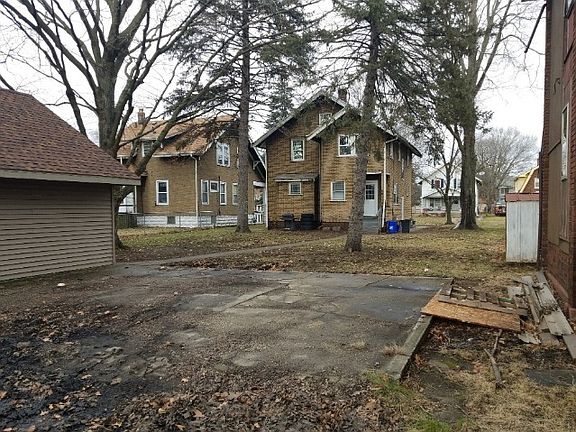 2nd image of 1711 10th St #2