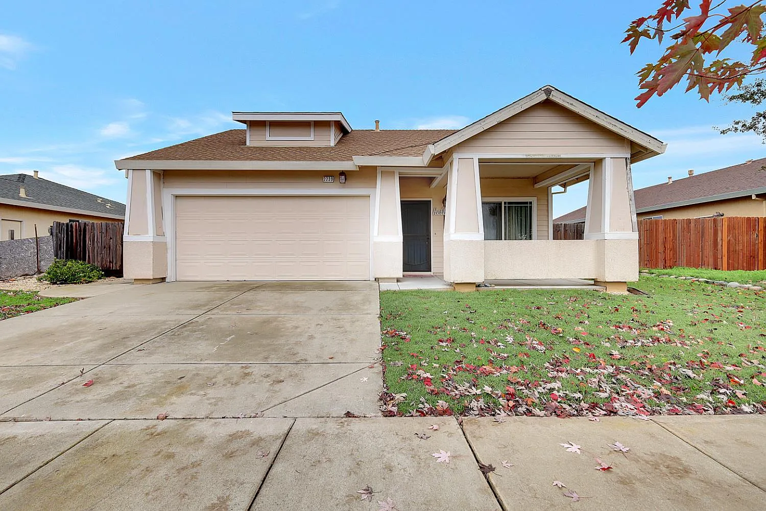 2239 Roberta Ave photo 1