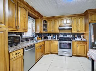 211 S Hollybrook Dr #107, Pembroke Pines, FL 33025