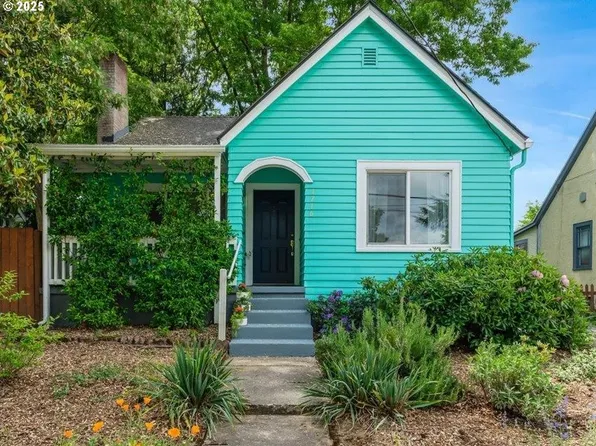 1716 N Rosa Parks Way, Portland, OR 97217