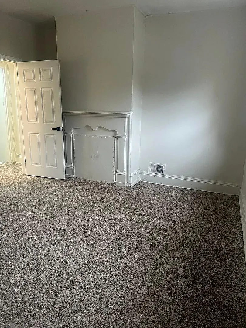 3 bed, 1552 sqft, $1,490 — Photo 1