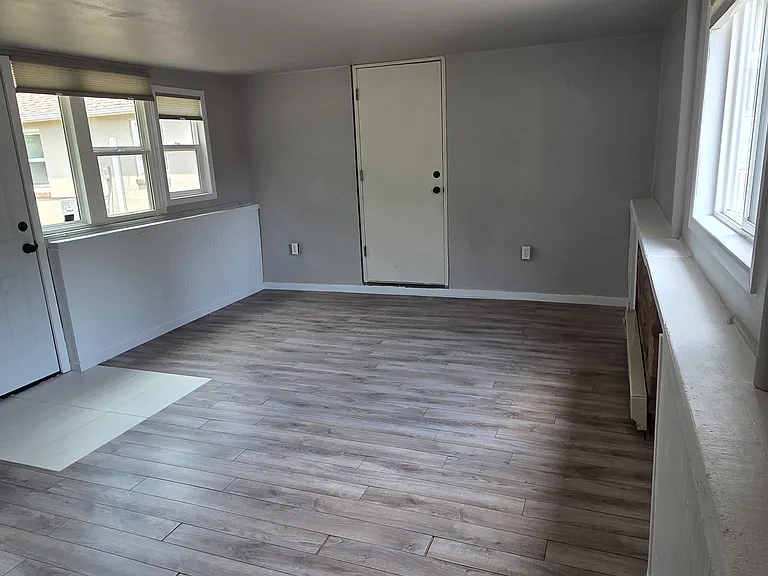 2215 1/2 W Mulberry St — Photo 12