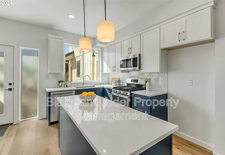 5221 SE Boise St — Photo 9