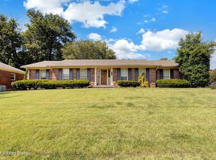 10911 Falkirk Rd, Douglass Hills, KY 40243