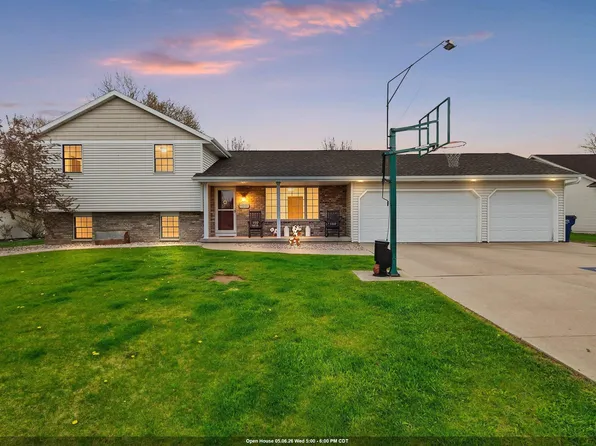 N1224 Bobwhite Dr, Greenville, WI 54942