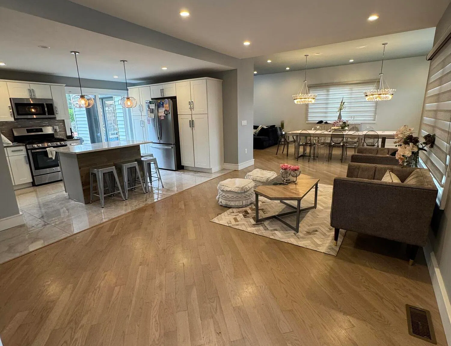 7 bed, 5.5 bath, 3628 sqft, $4,900 — Photo 3