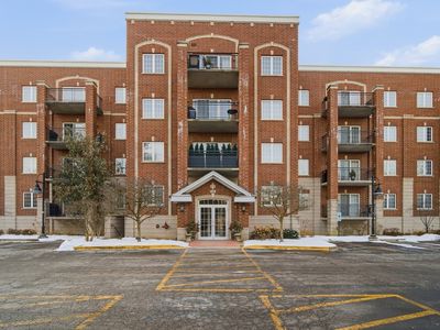1479 N Milwaukee Ave APT 312, Libertyville, IL, 60048