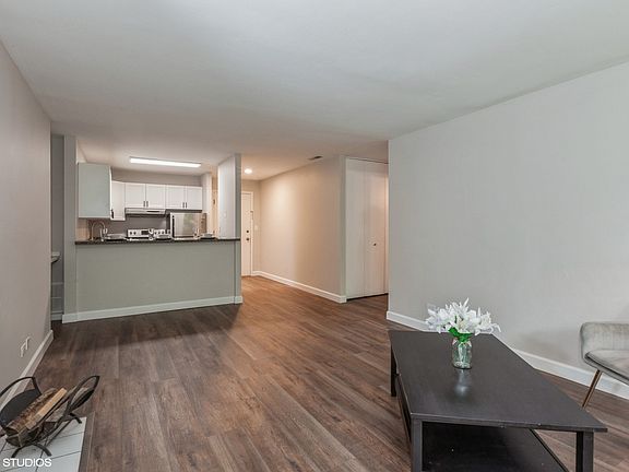 3rd image of 5810 Oakwood Dr Unit 2H