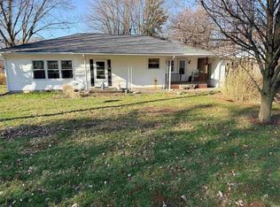 200 E McKinley St, Gaston, IN