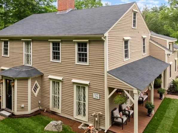 77 Main St, Boxford, MA 01921