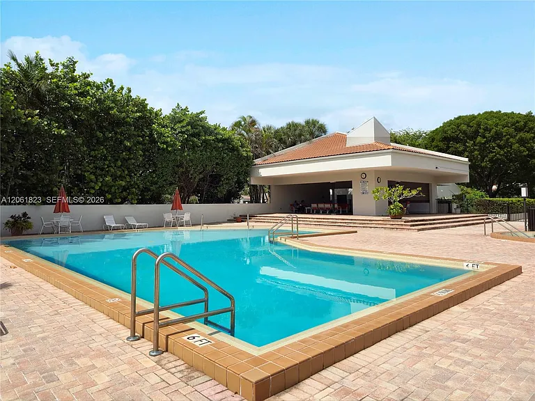 8133 SW 86th Ter — Photo 40