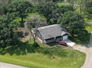 2102 Taylor Ave, Rowan, IA 50470