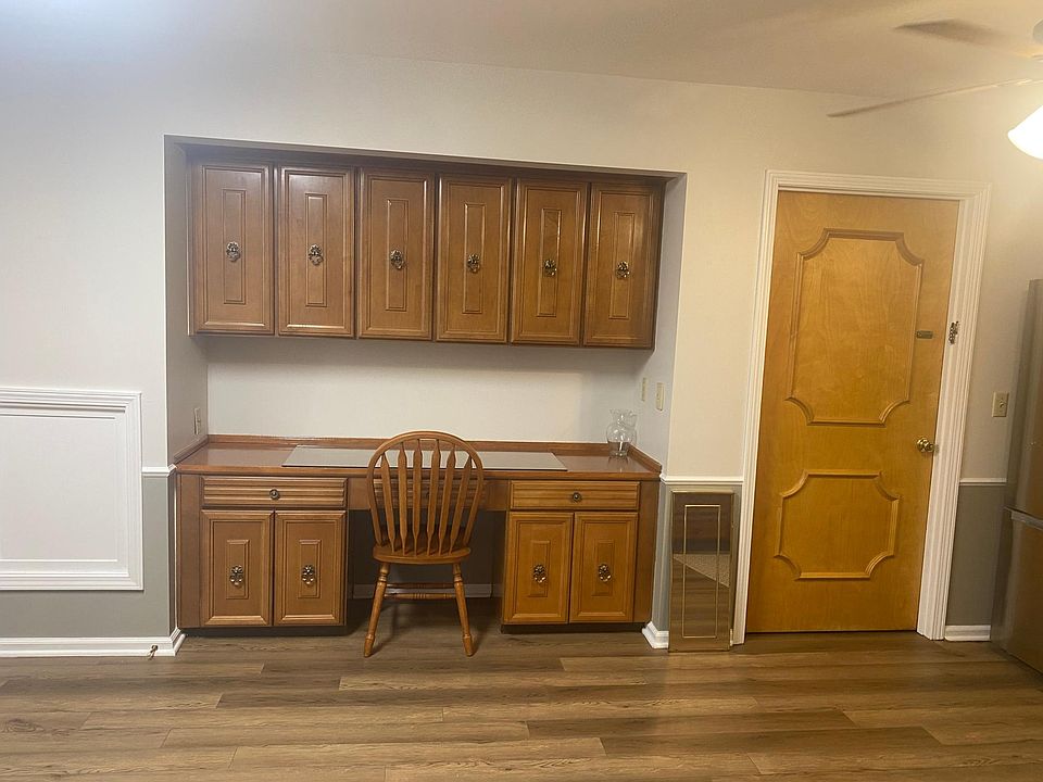 Built in desk area in Kitchen.