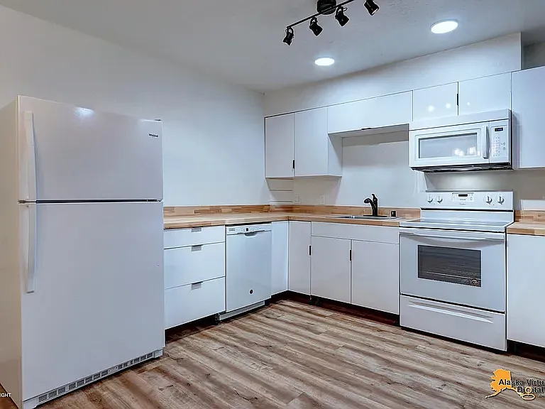 2708 Collie Hill Way #B — Photo 3