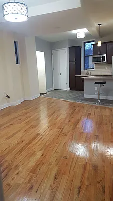 Rented by Smart NY Realty LLC | media 6