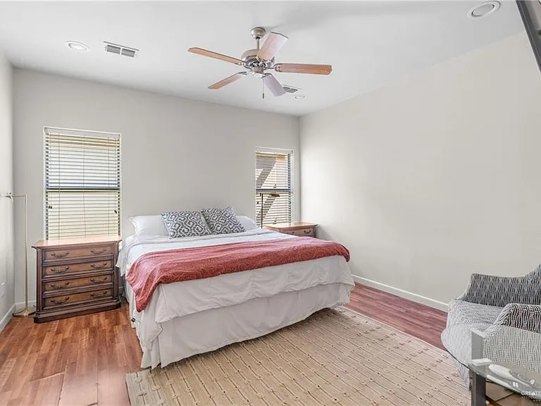 3837 S D St — Photo 11