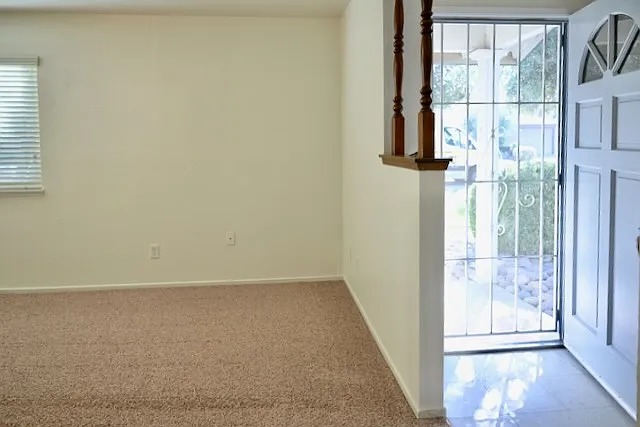 Entryway with closet